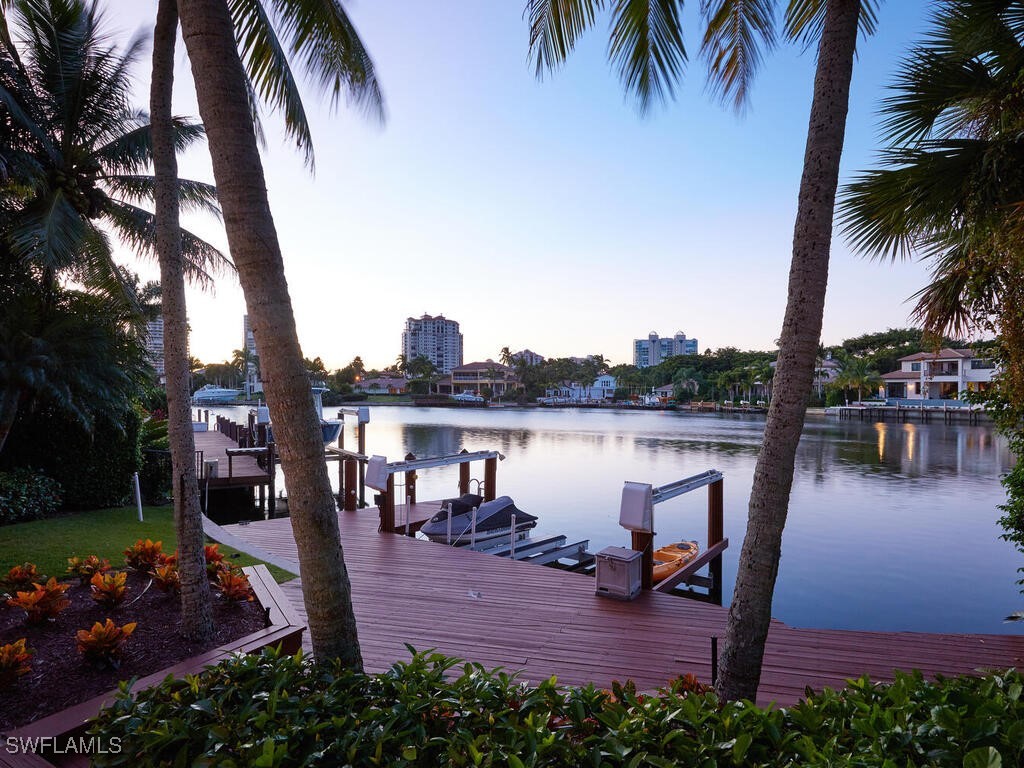 377 Pirates Bight Naples FL 34103 225079001 image17