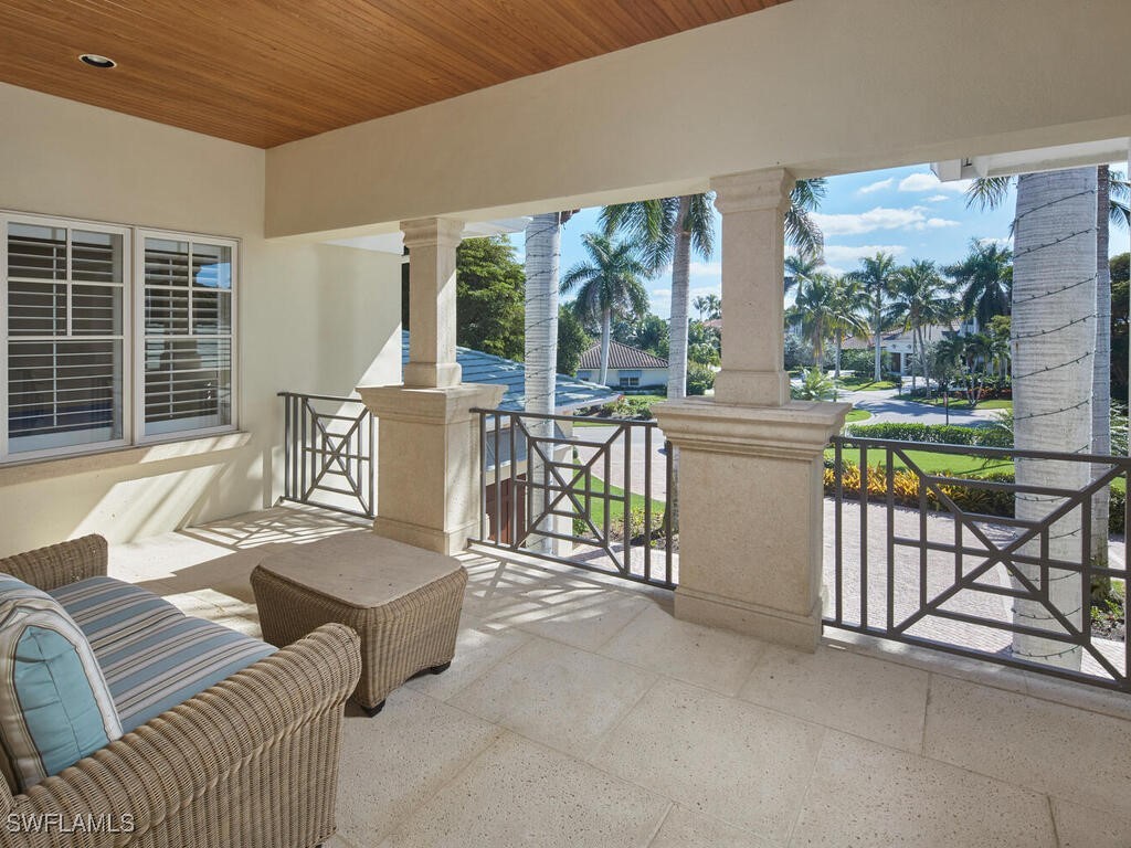 377 Pirates Bight Naples FL 34103 225079001 image26