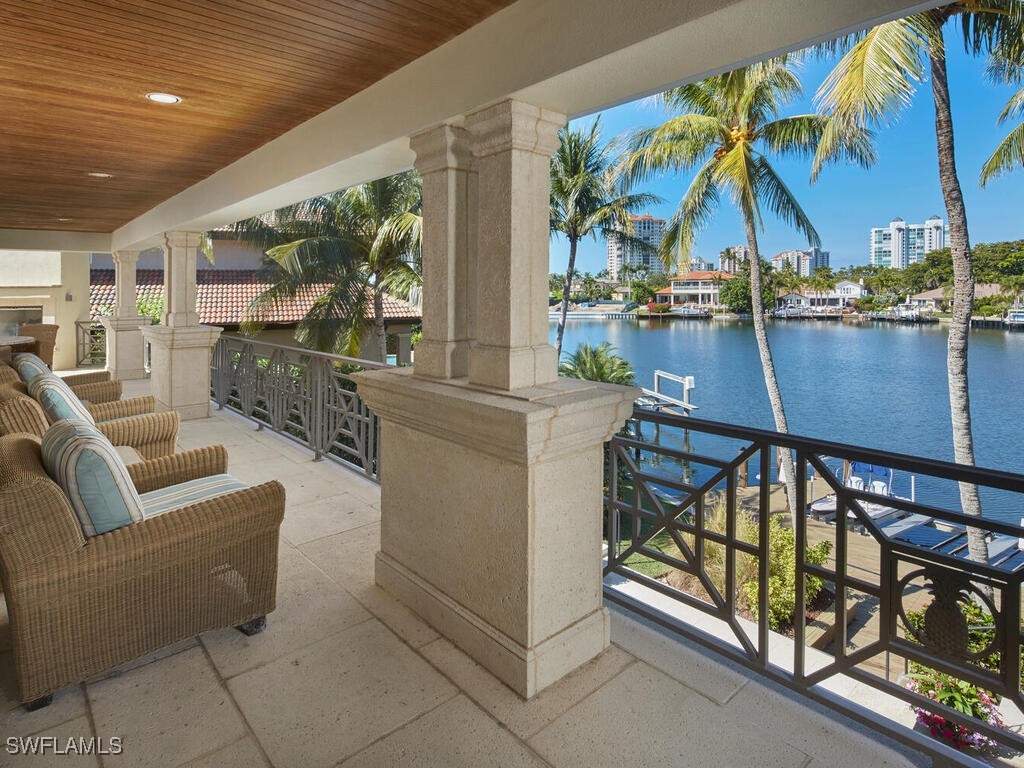 377 Pirates Bight Naples FL 34103 225079001 image34