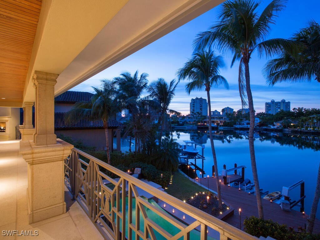 377 Pirates Bight Naples FL 34103 225079001 image7