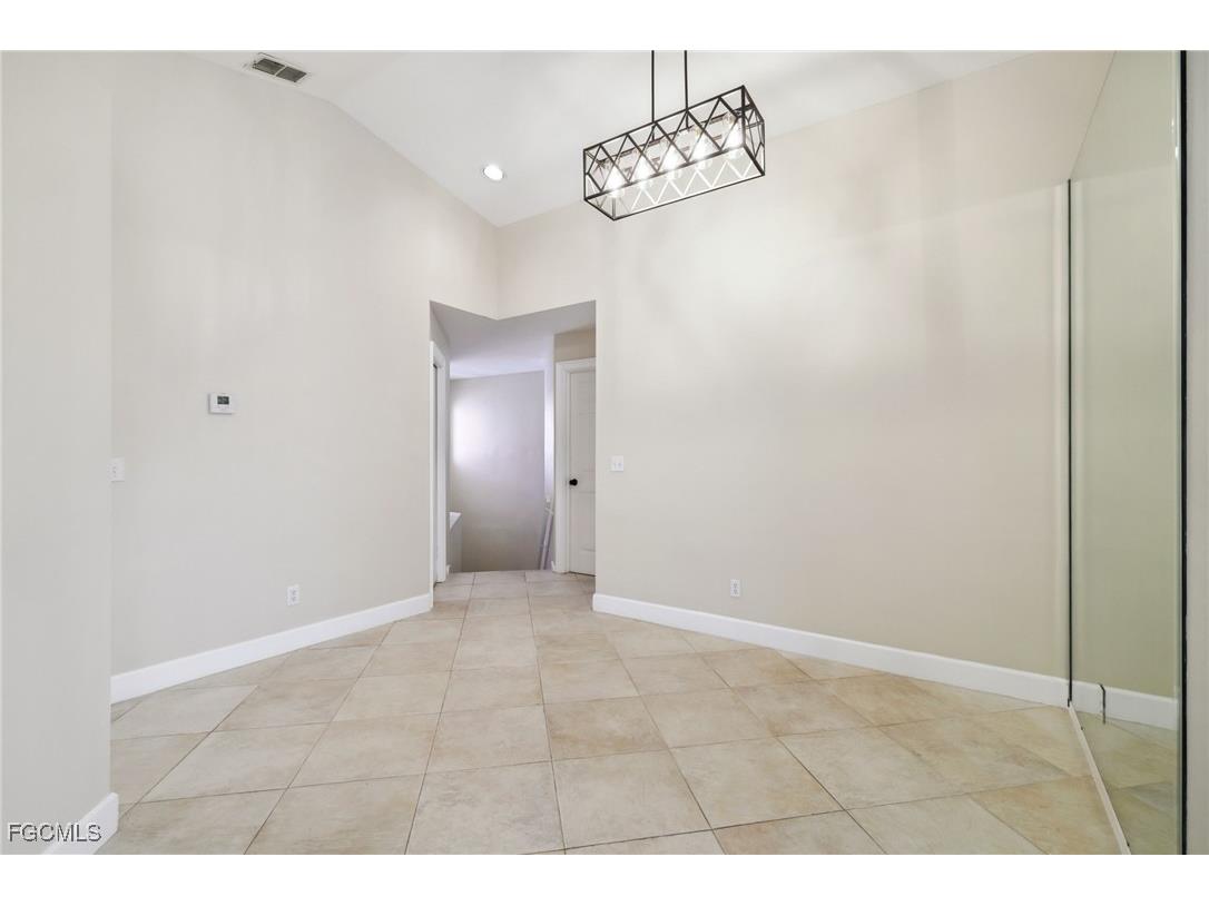 3770 Fieldstone Boulevard #108 Naples FL 34109 2025010629 image4