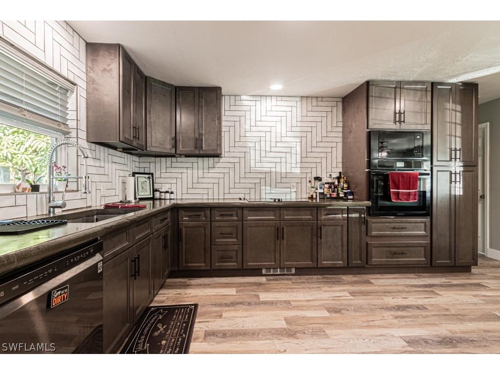 3771 31st Avenue SW Naples FL 34117 226004597 image4