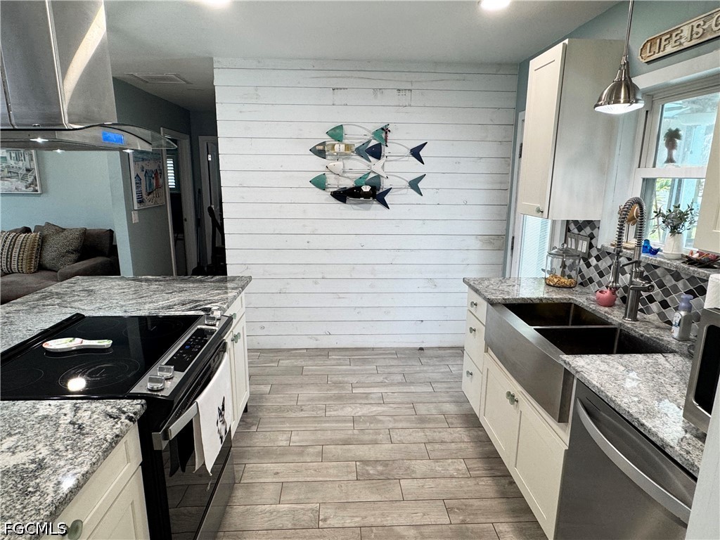 3772 Tropical Point Drive Saint James City FL 33956 2026027998 image11