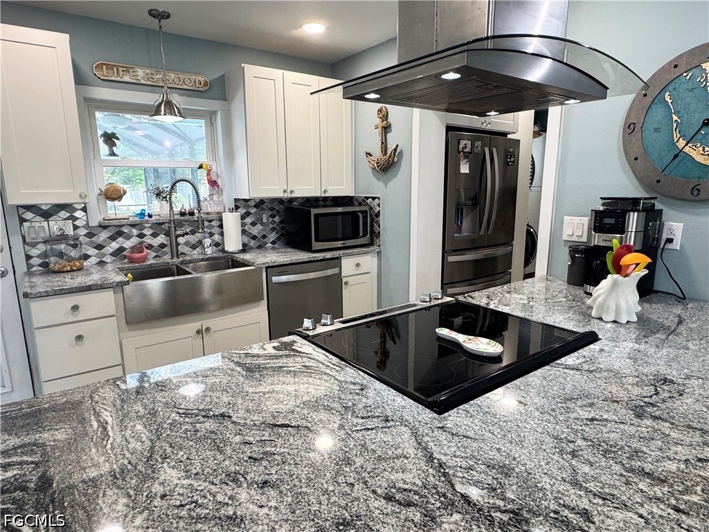 3772 Tropical Point Drive Saint James City FL 33956 2026027998 image9