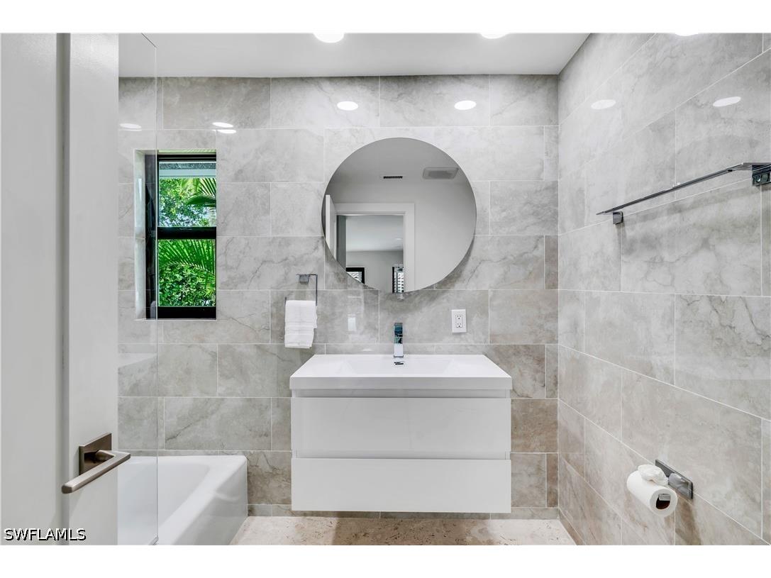 3777 Fountainhead Lane Naples FL 34103 226015187 image12