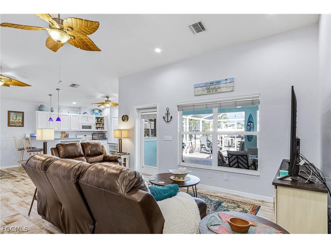 3778 Pinetree Drive Saint James City FL 33956 2026013919 image8