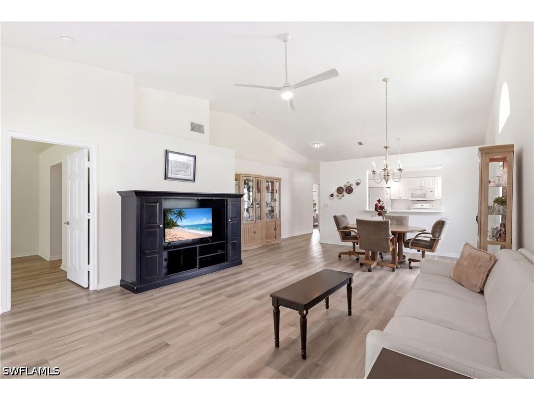 378 Melrose Place #4 Naples FL 34104 226019163 image10