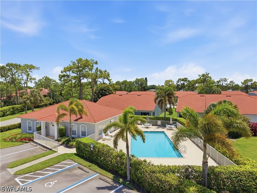 378 Melrose Place #4 Naples FL 34104 226019163 image30