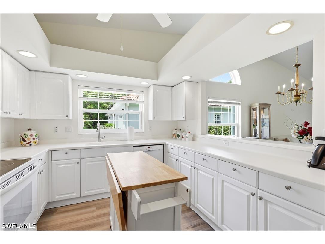 378 Melrose Place #4 Naples FL 34104 226019163 image5