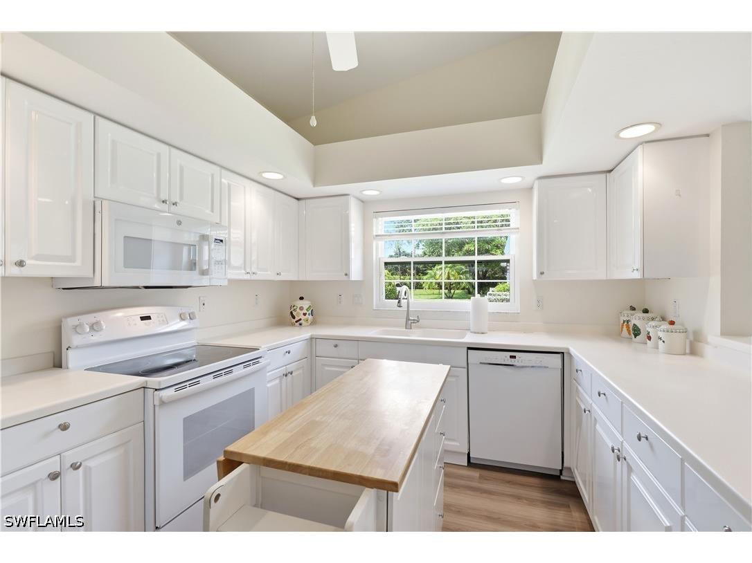 378 Melrose Place #4 Naples FL 34104 226019163 image6