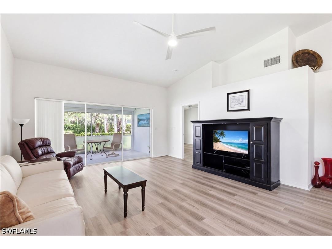 378 Melrose Place #4 Naples FL 34104 226019163 image9