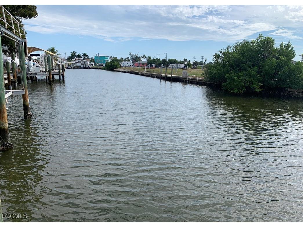 3783 Cherry Lane Other FL 33956 2025023351 image2