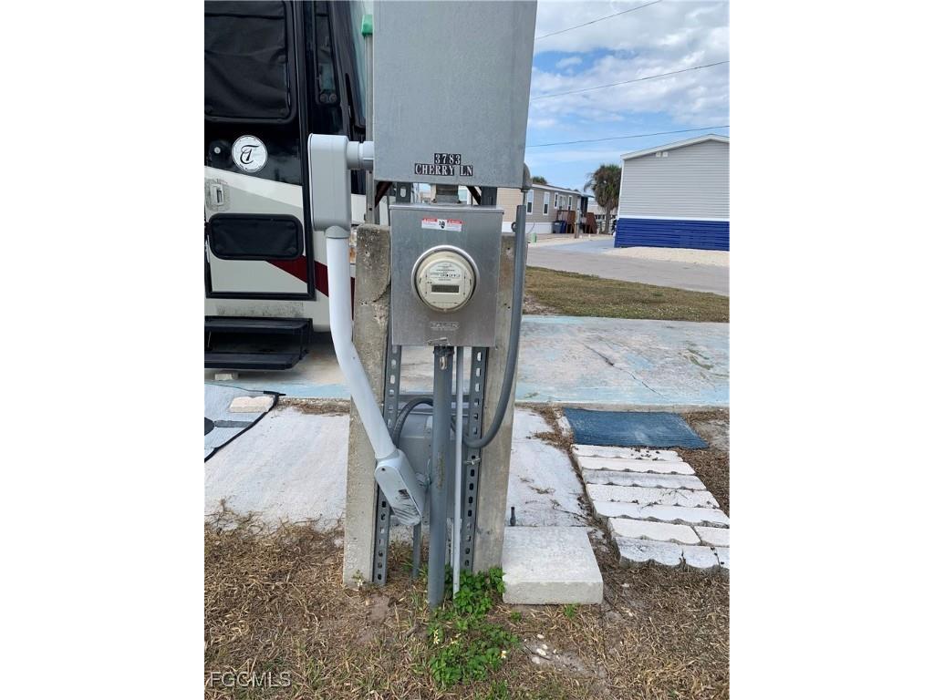 3783 Cherry Lane Other FL 33956 2025023351 image24