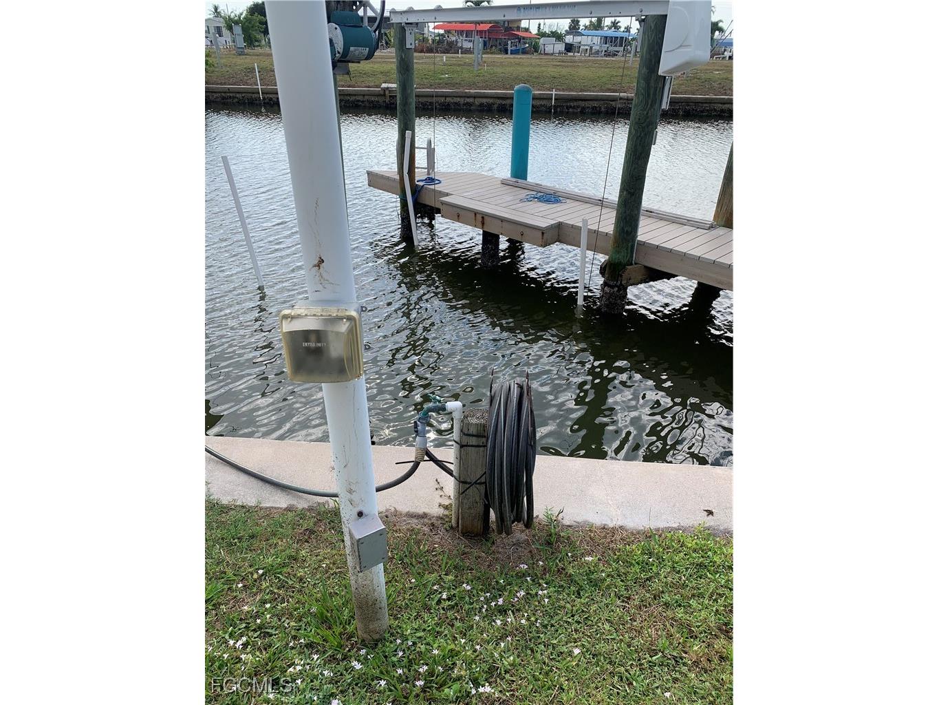 3783 Cherry Lane Saint James City FL 33956 2025023351 image35