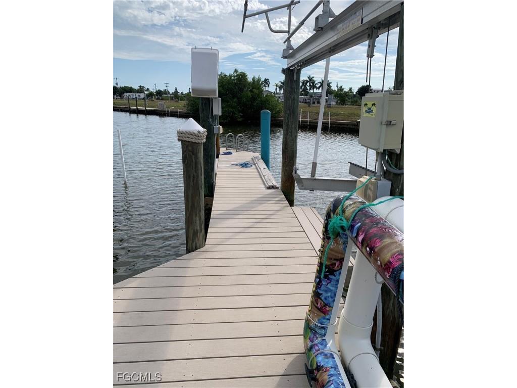 3783 Cherry Lane Saint James City FL 33956 2025023351 image8