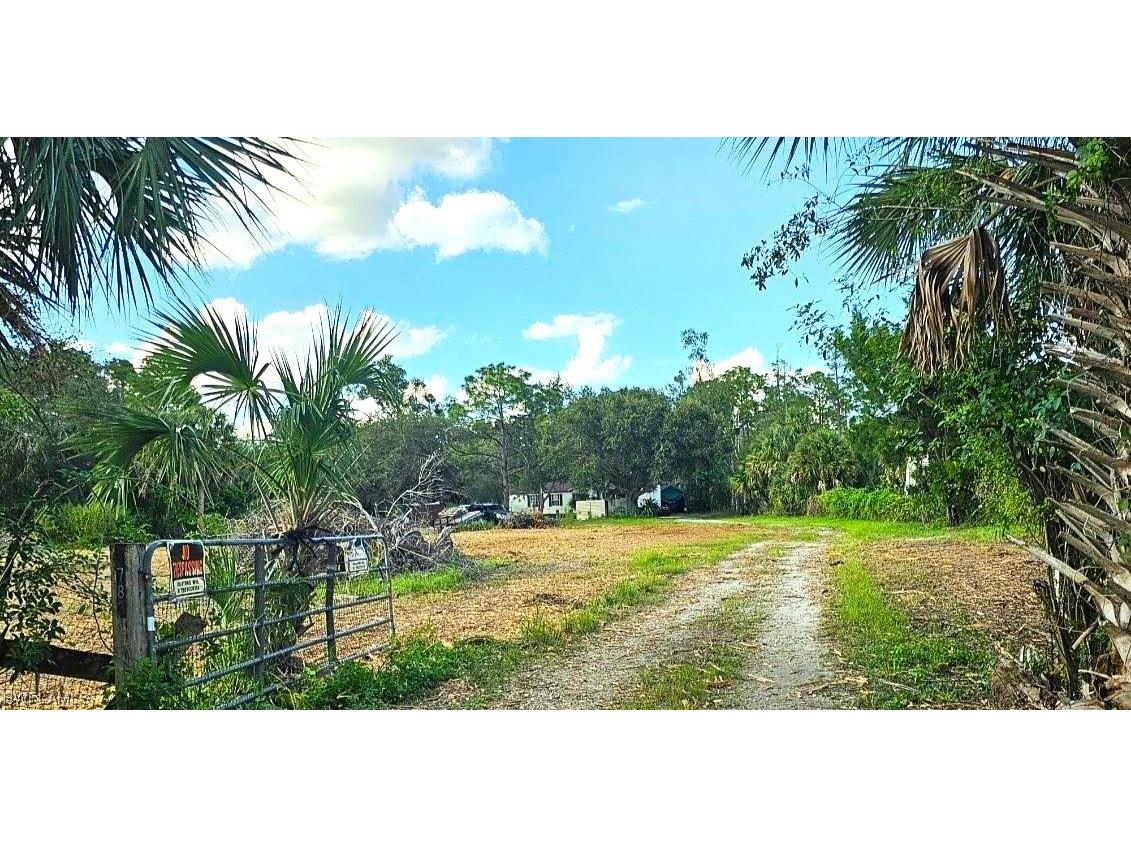 3783 Randall Boulevard Naples FL 34120 223068466 image1