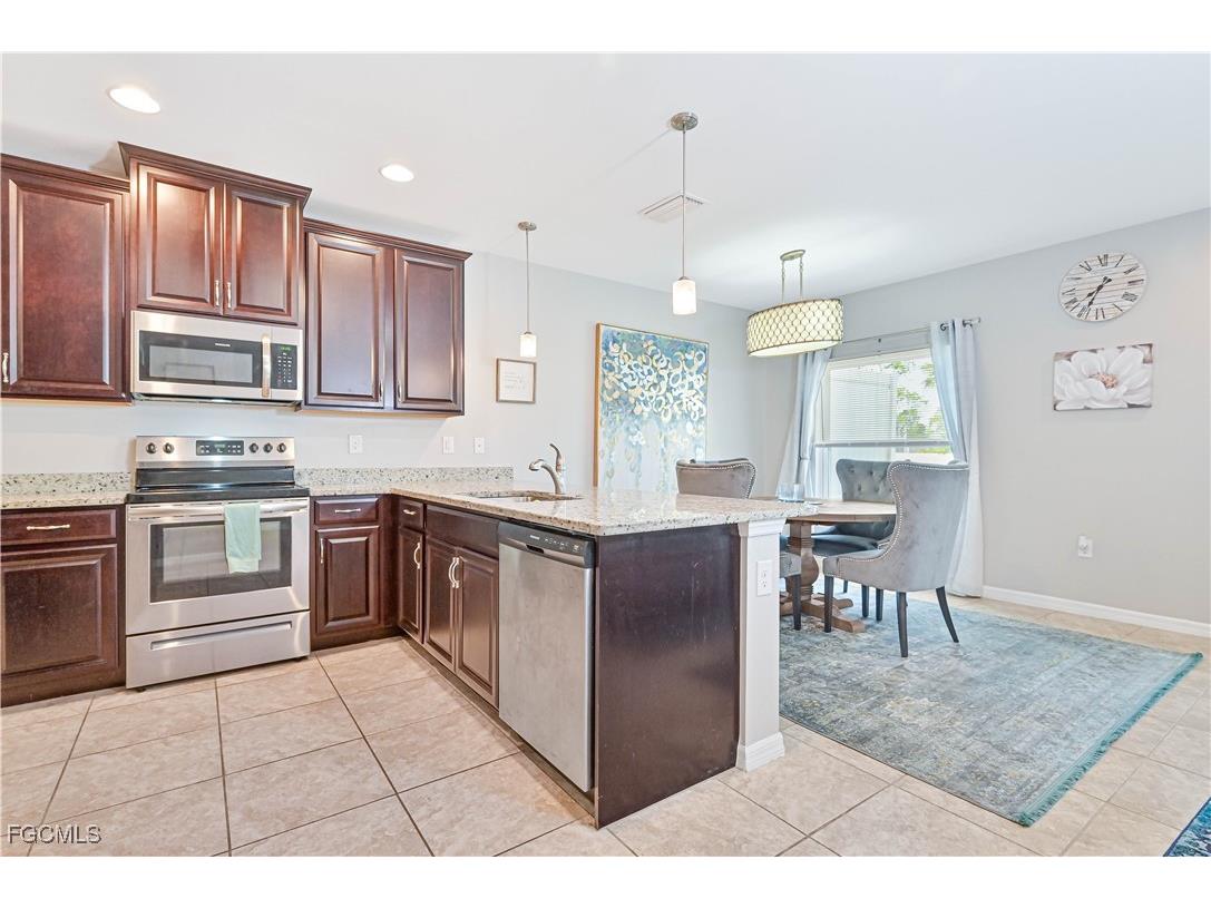 3786 Tilbor Circle Fort Myers FL 33916 2026001011 image10