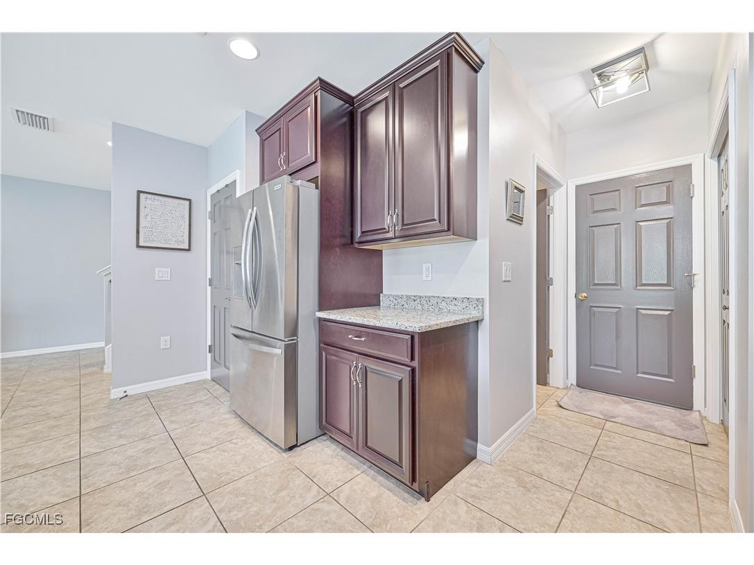 3786 Tilbor Circle Fort Myers FL 33916 2026001011 image13