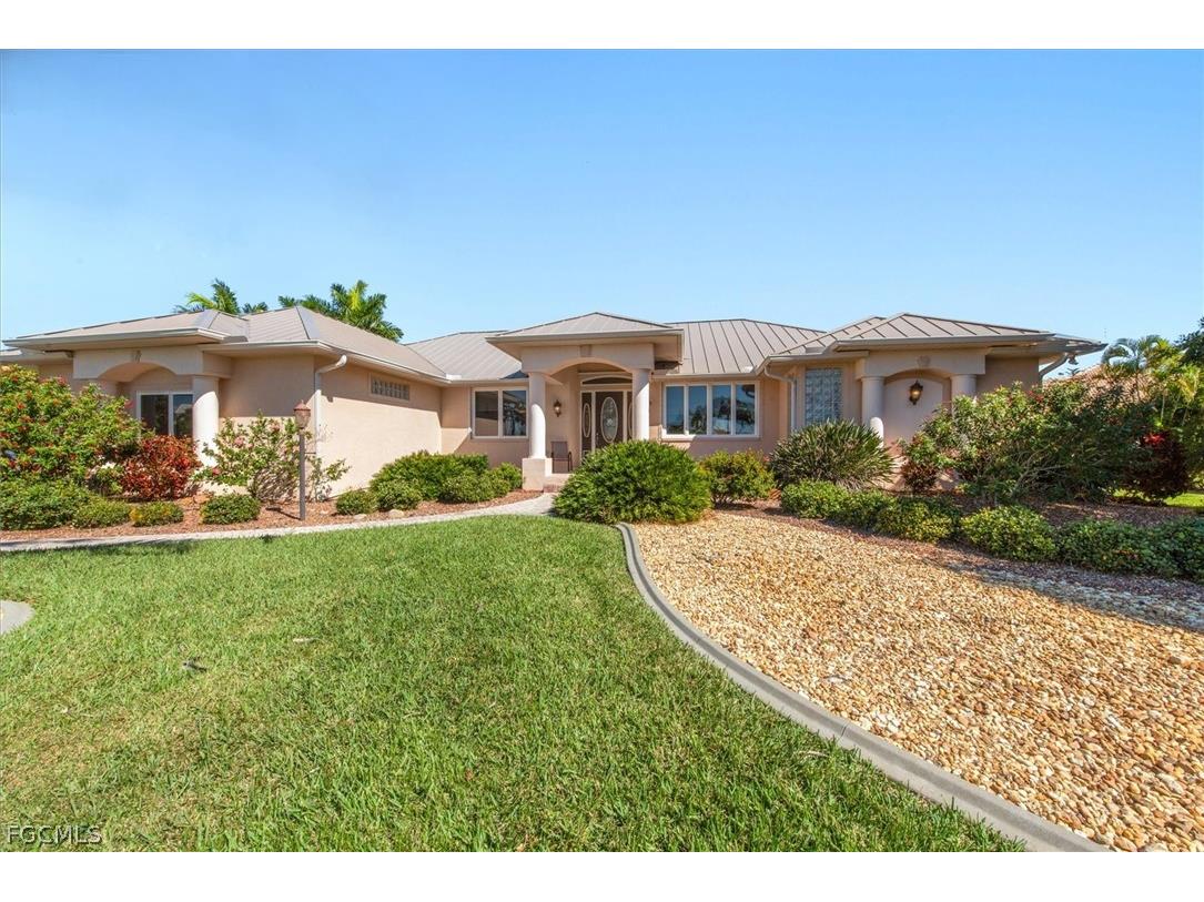 3786 Whippoorwill Boulevard Punta Gorda FL 33950 2026007754 image1