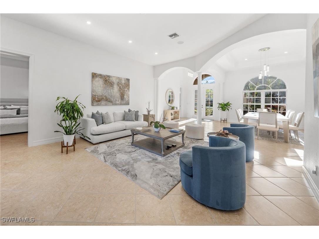 379 Cypress Way W Naples FL 34110 225032092 image13