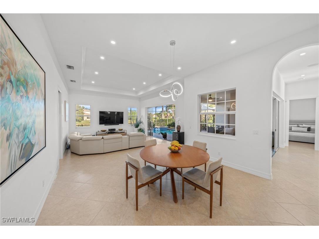 379 Cypress Way W Naples FL 34110 225032092 image19