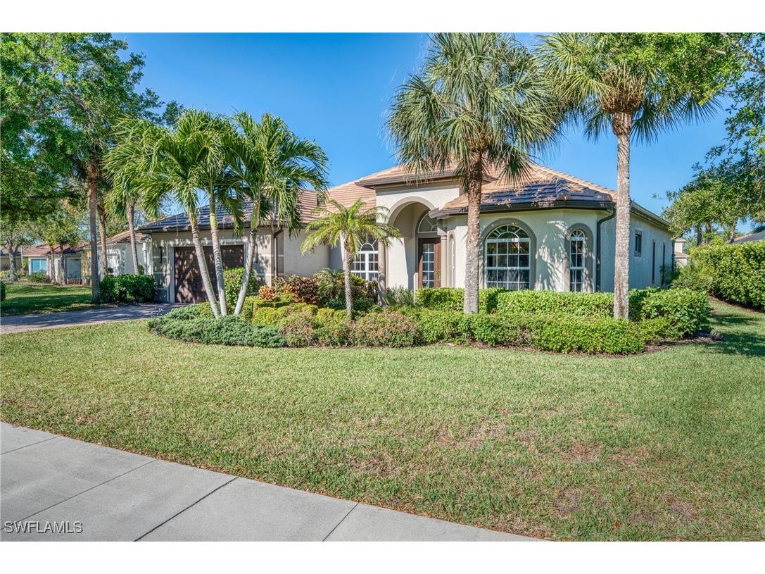 379 Cypress Way W Naples FL 34110 225032092 image2