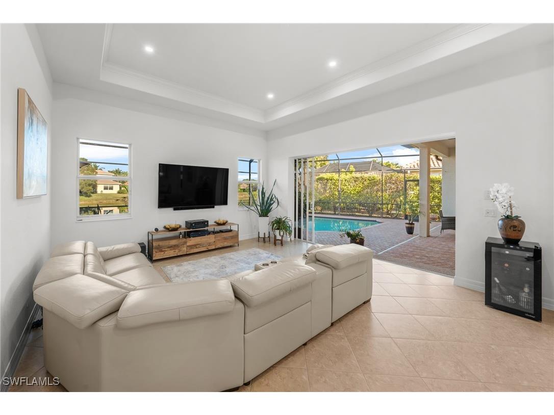 379 Cypress Way W Naples FL 34110 225032092 image20