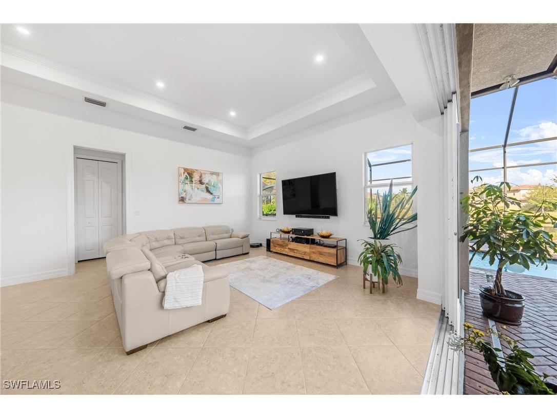 379 Cypress Way W Naples FL 34110 225032092 image21