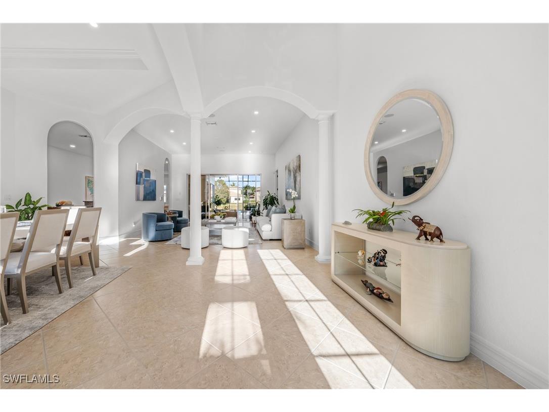 379 Cypress Way W Naples FL 34110 225032092 image7