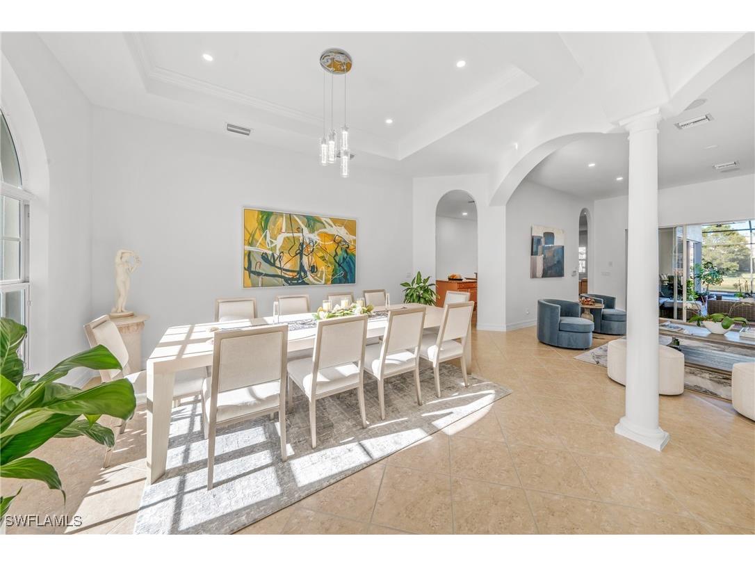 379 Cypress Way W Naples FL 34110 225032092 image9