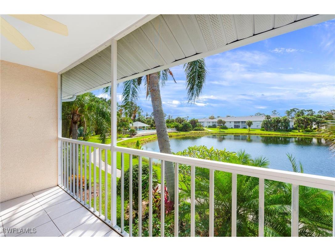 379 Gabriel Circle #2304 Naples FL 34104 225072943 image1