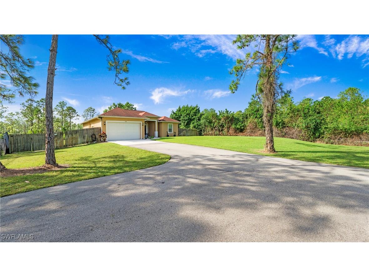 3790 31st Avenue NE Naples FL 34120 225075618 image3