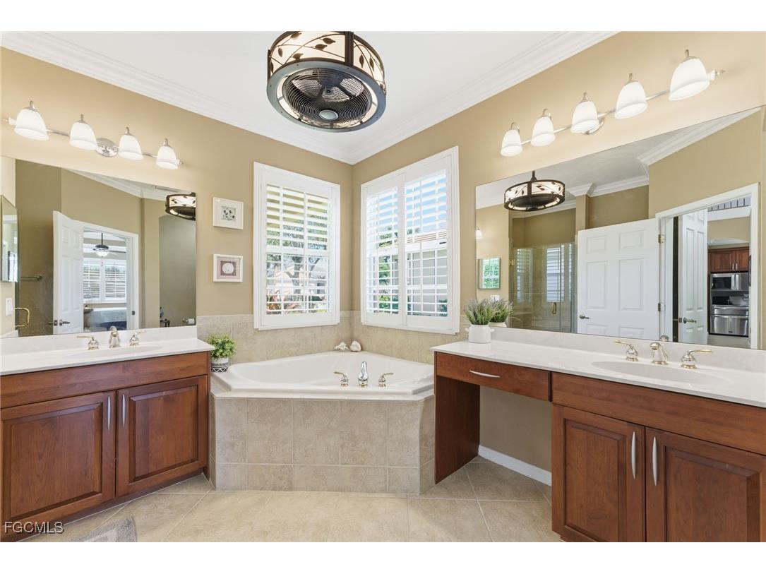 3791 Lakeview Isle Court Fort Myers FL 33905 2025022813 image21