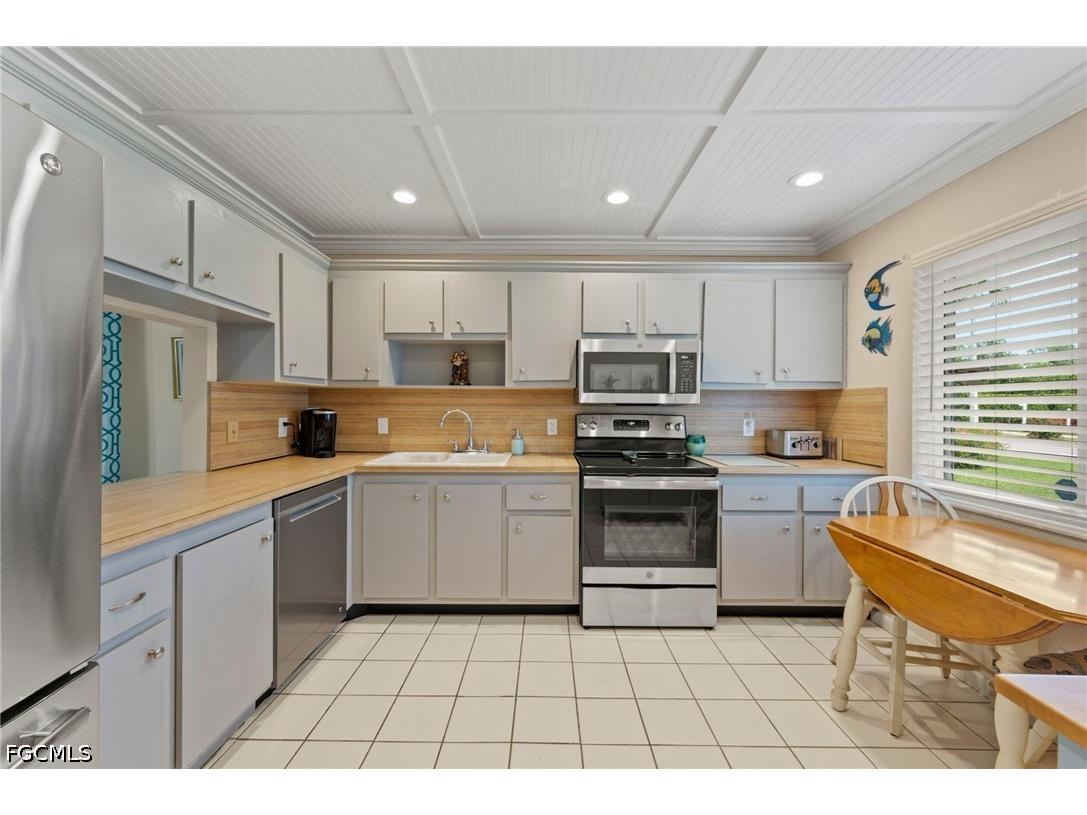 38 Glades Boulevard #1 Naples FL 34112 2026024180 image2