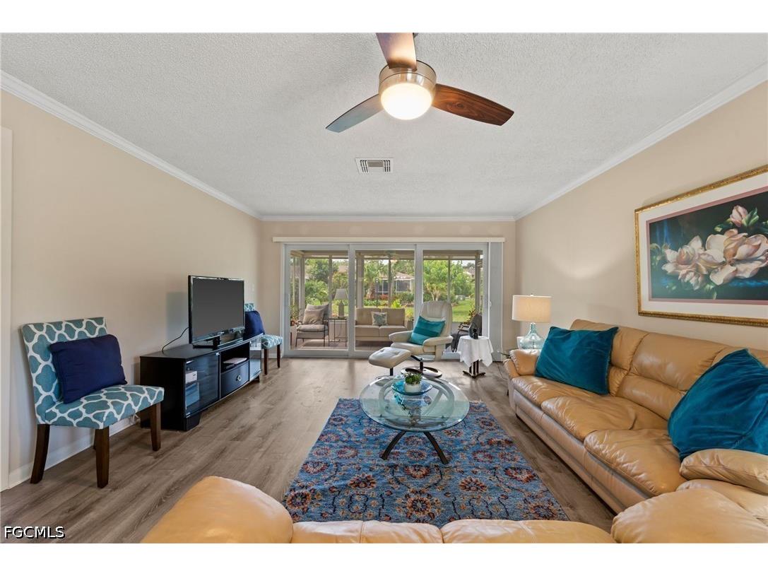 38 Glades Boulevard #1 Naples FL 34112 2026024180 image8