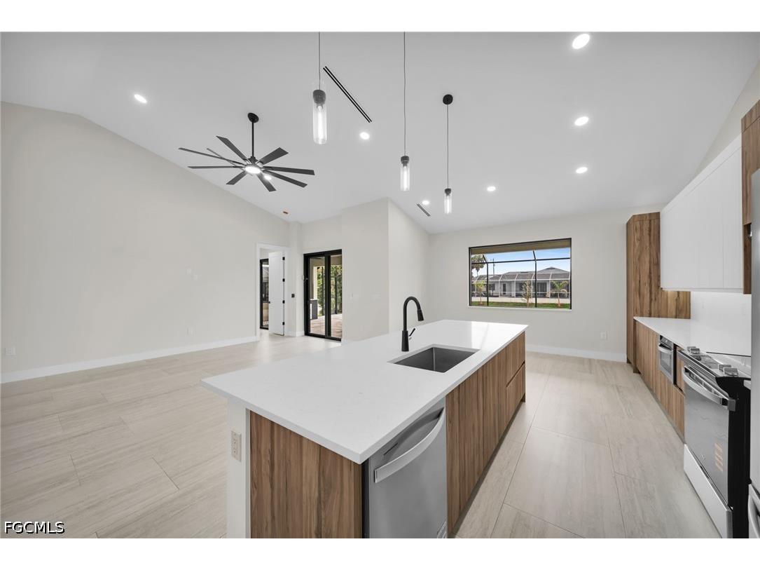 38 NE 8th Place Cape Coral FL 33909 2026016628 image18