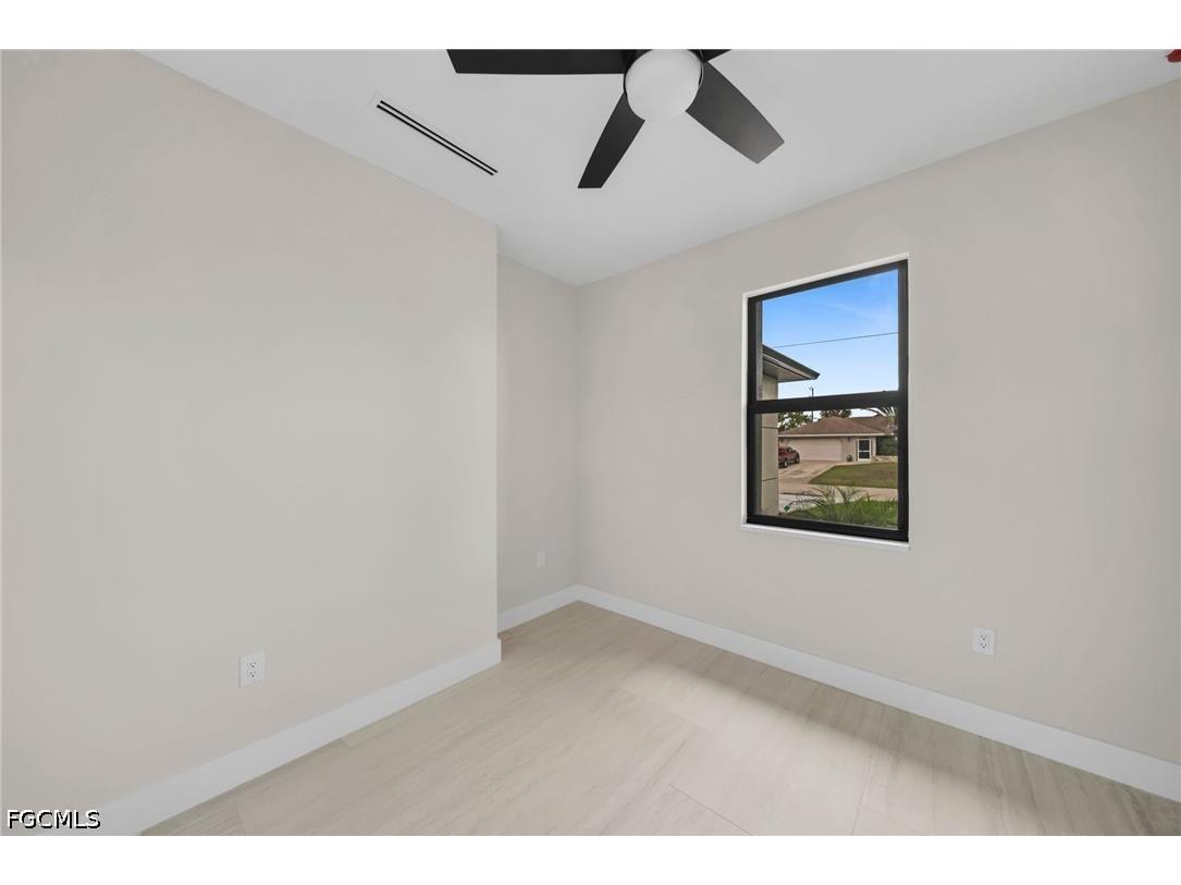 38 NE 8th Place Cape Coral FL 33909 2026016628 image19