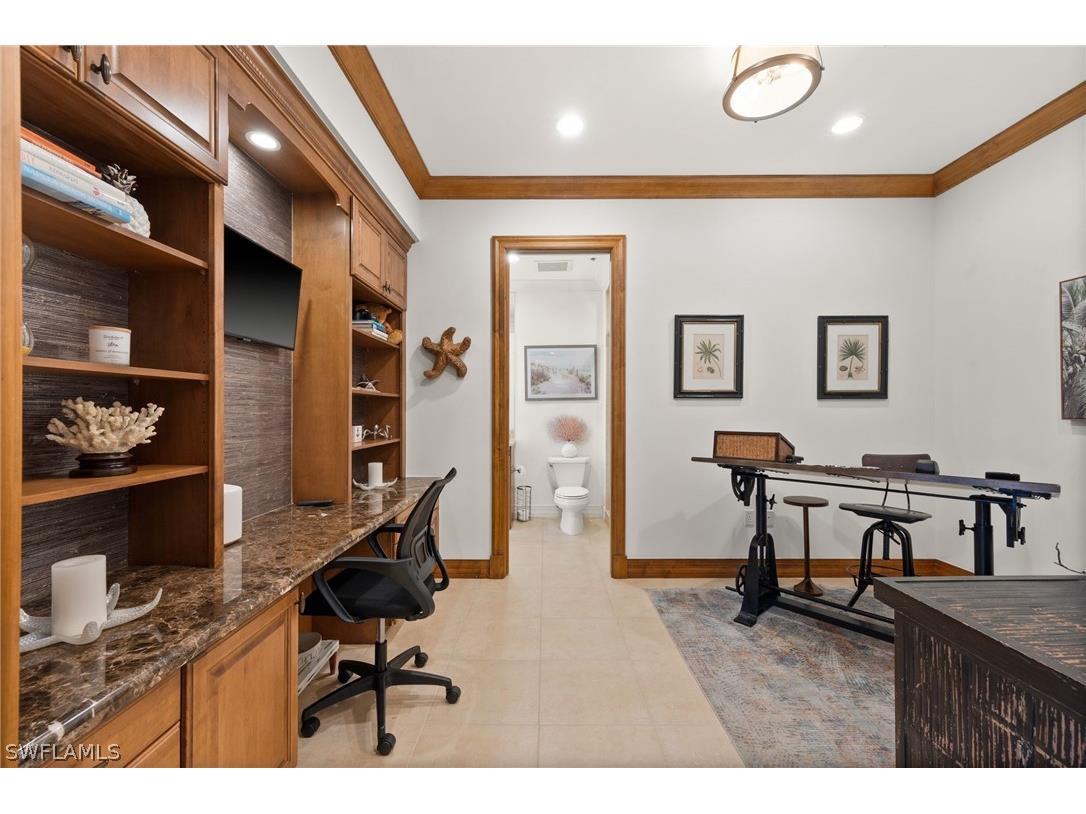 380 10th Street S #202 Naples FL 34102 226007934 image15