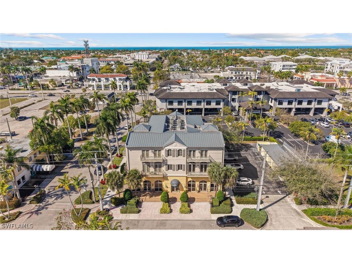 380 10th Street S #202 Naples FL 34102 226007934 image2