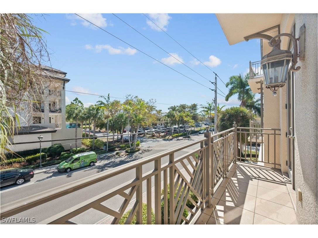 380 10th Street S #202 Naples FL 34102 226007934 image21