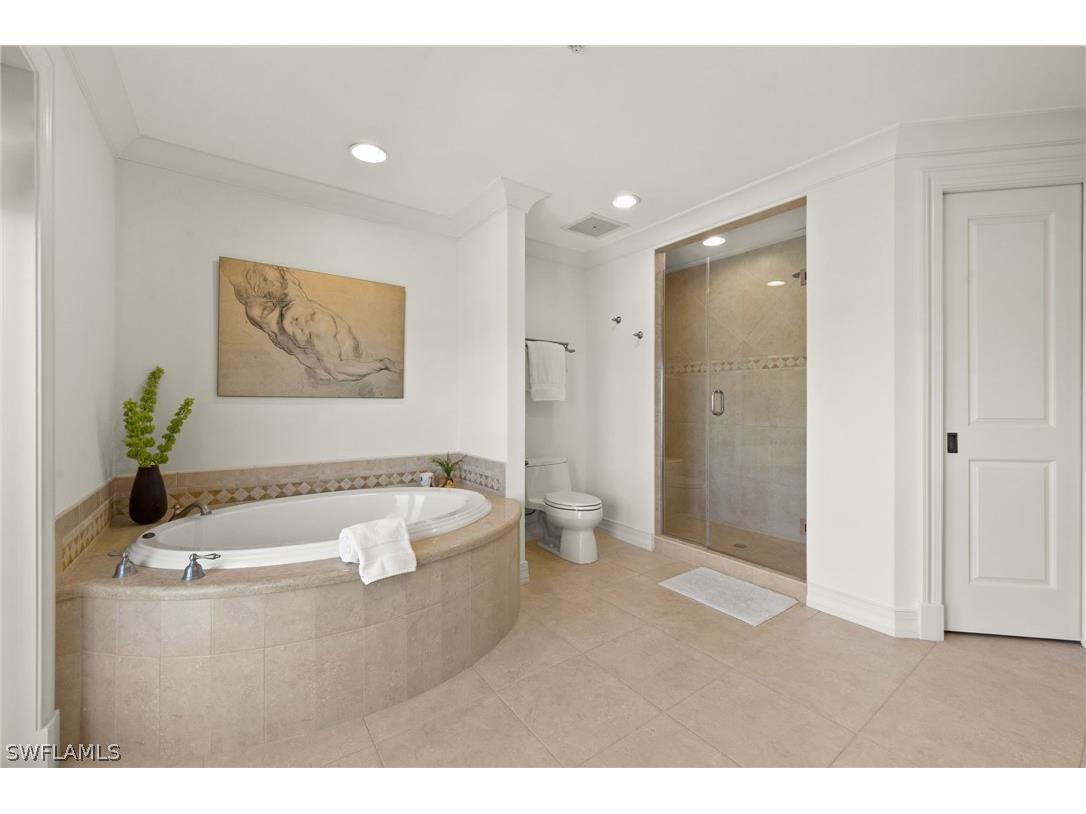 380 10th Street S #202 Naples FL 34102 226007934 image31
