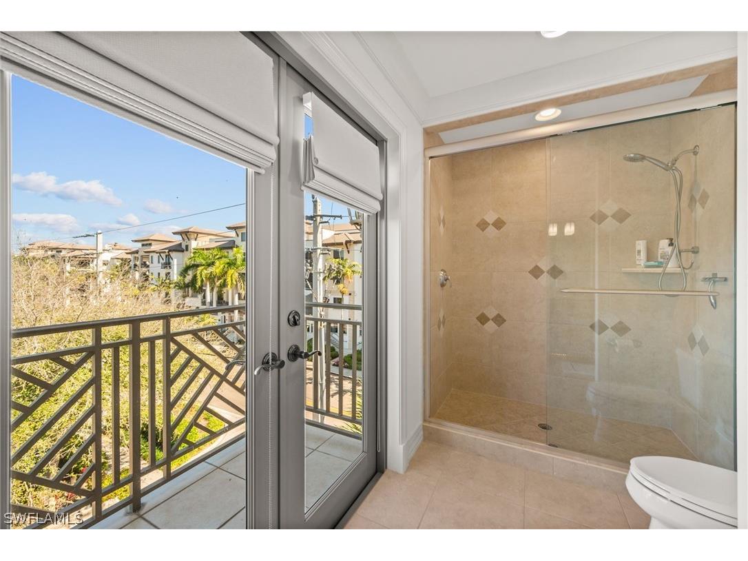 380 10th Street S #202 Naples FL 34102 226007934 image41