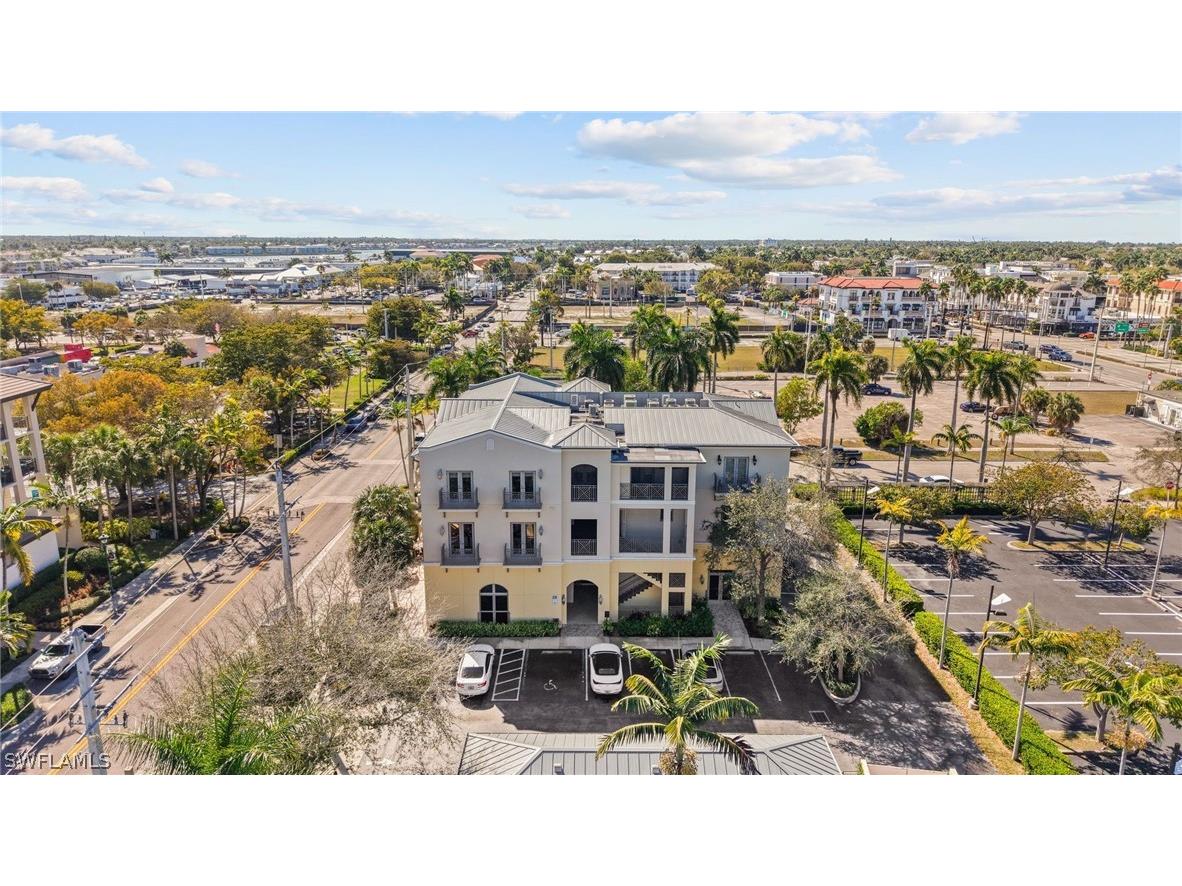 380 10th Street S #202 Naples FL 34102 226007934 image43