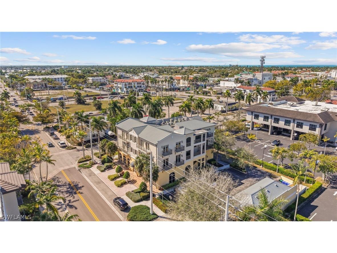 380 10th Street S #202 Naples FL 34102 226007934 image44