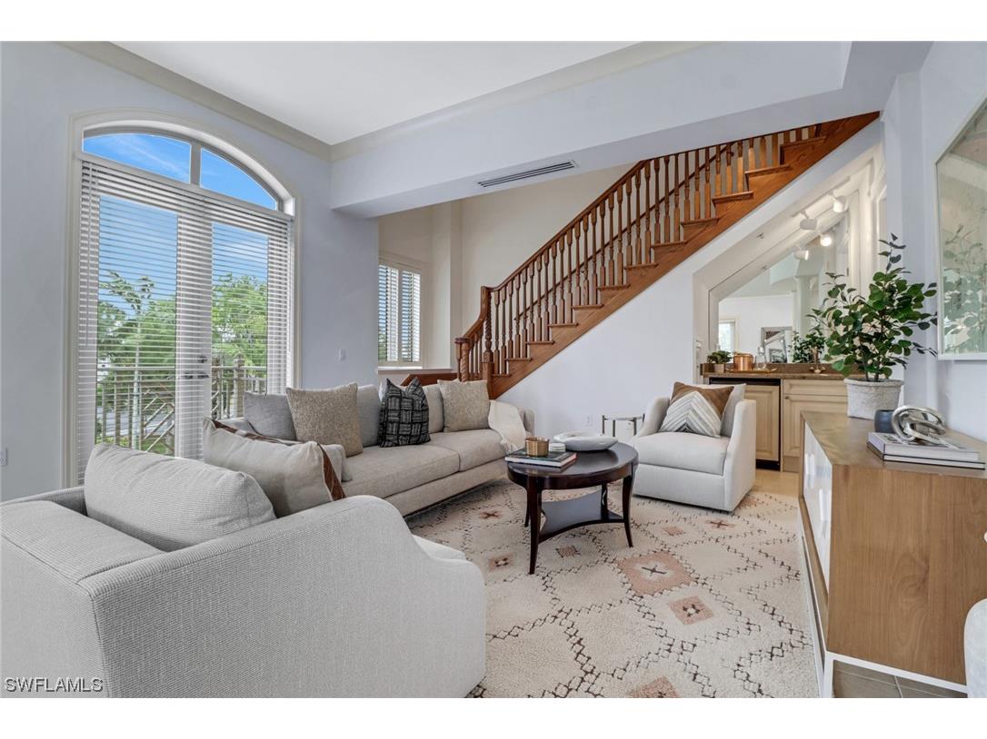 380 10th Street S #202 Naples FL 34102 223059787 image1