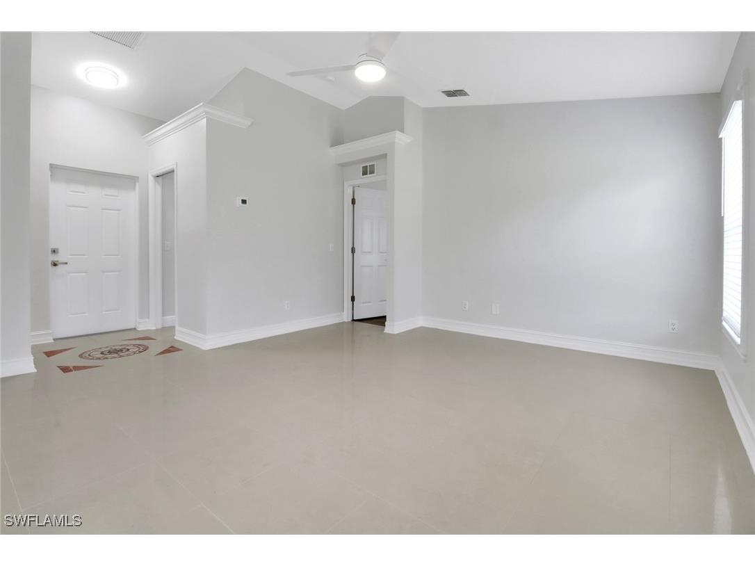 380 13th Street NW Naples FL 34120 225018994 image7