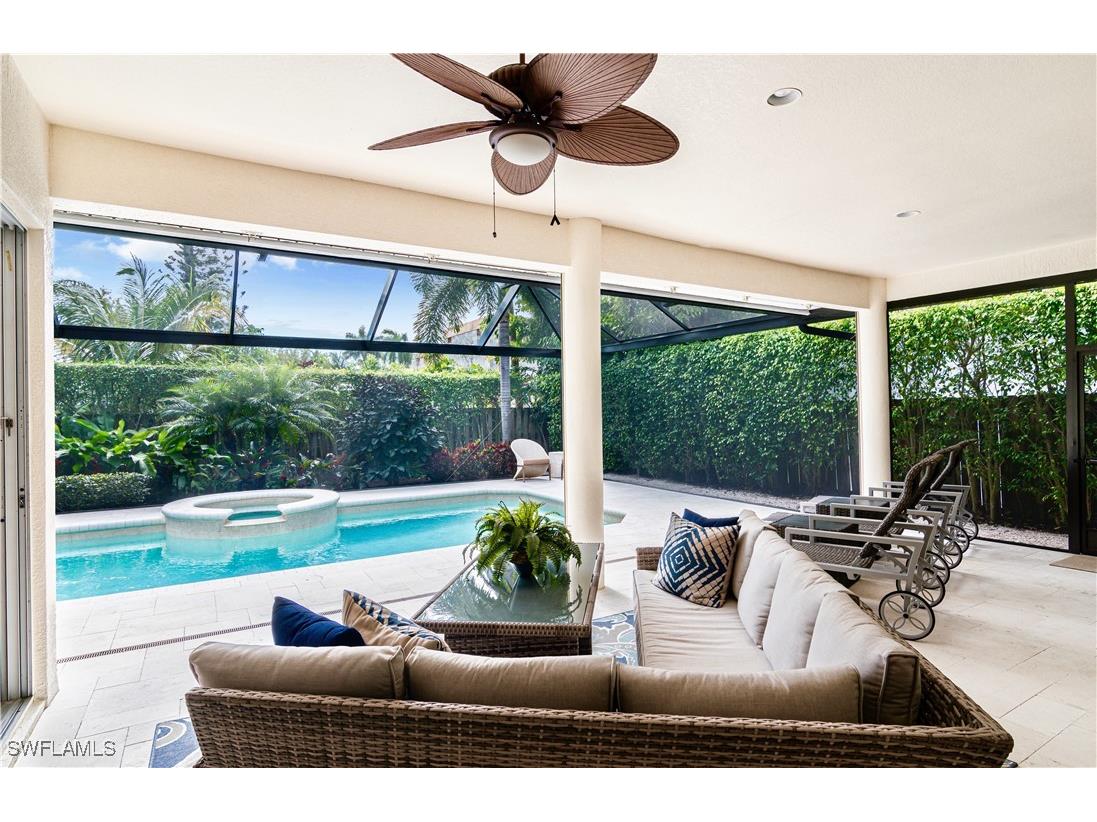 380 5th Avenue N Naples FL 34102 225076302 image1