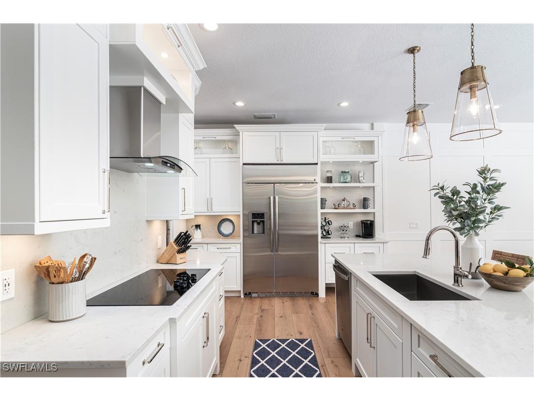 380 5th Avenue N Naples FL 34102 225076302 image7