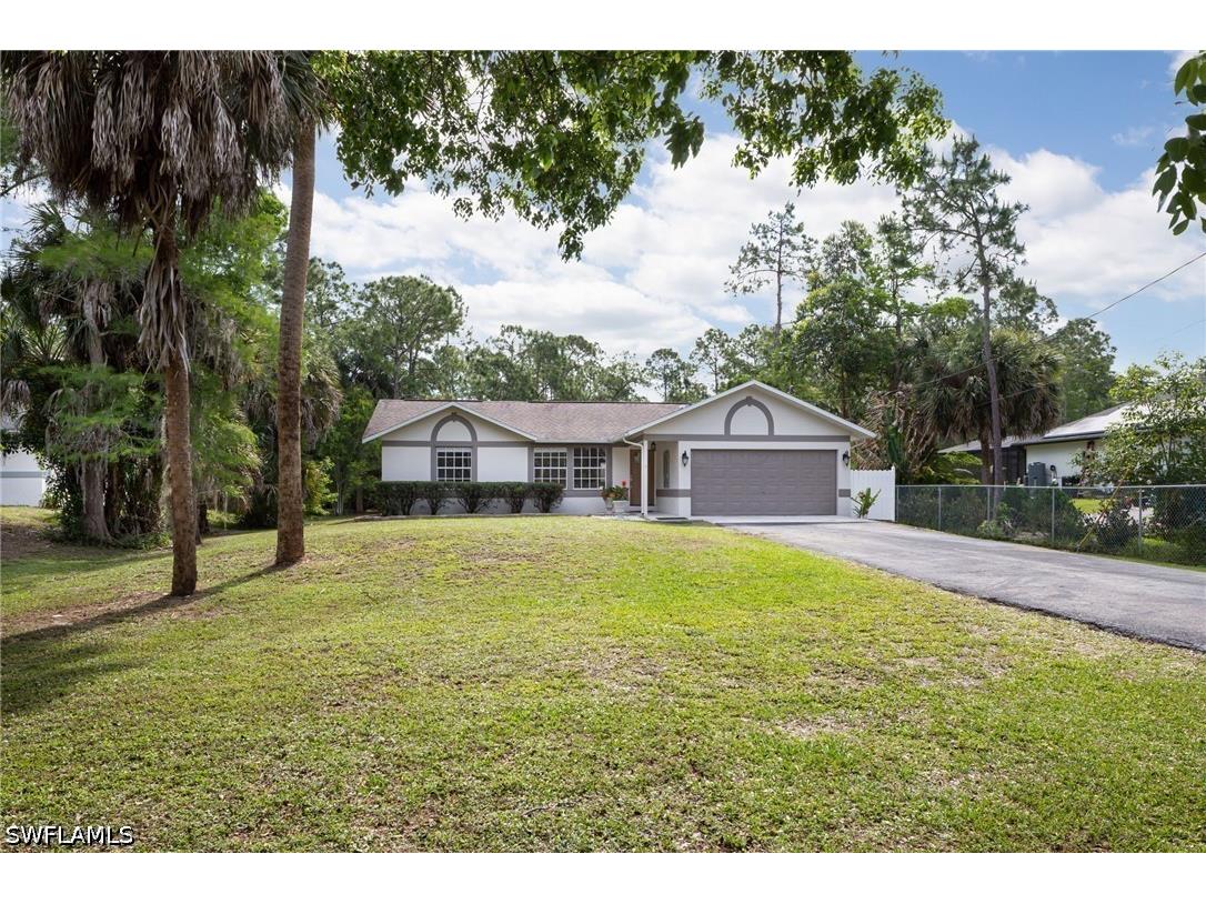 380 6th Street NE Naples FL 34120 226014551 image1