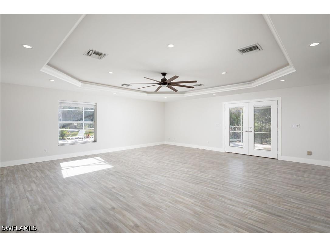 380 6th Street NE Naples FL 34120 226014551 image15